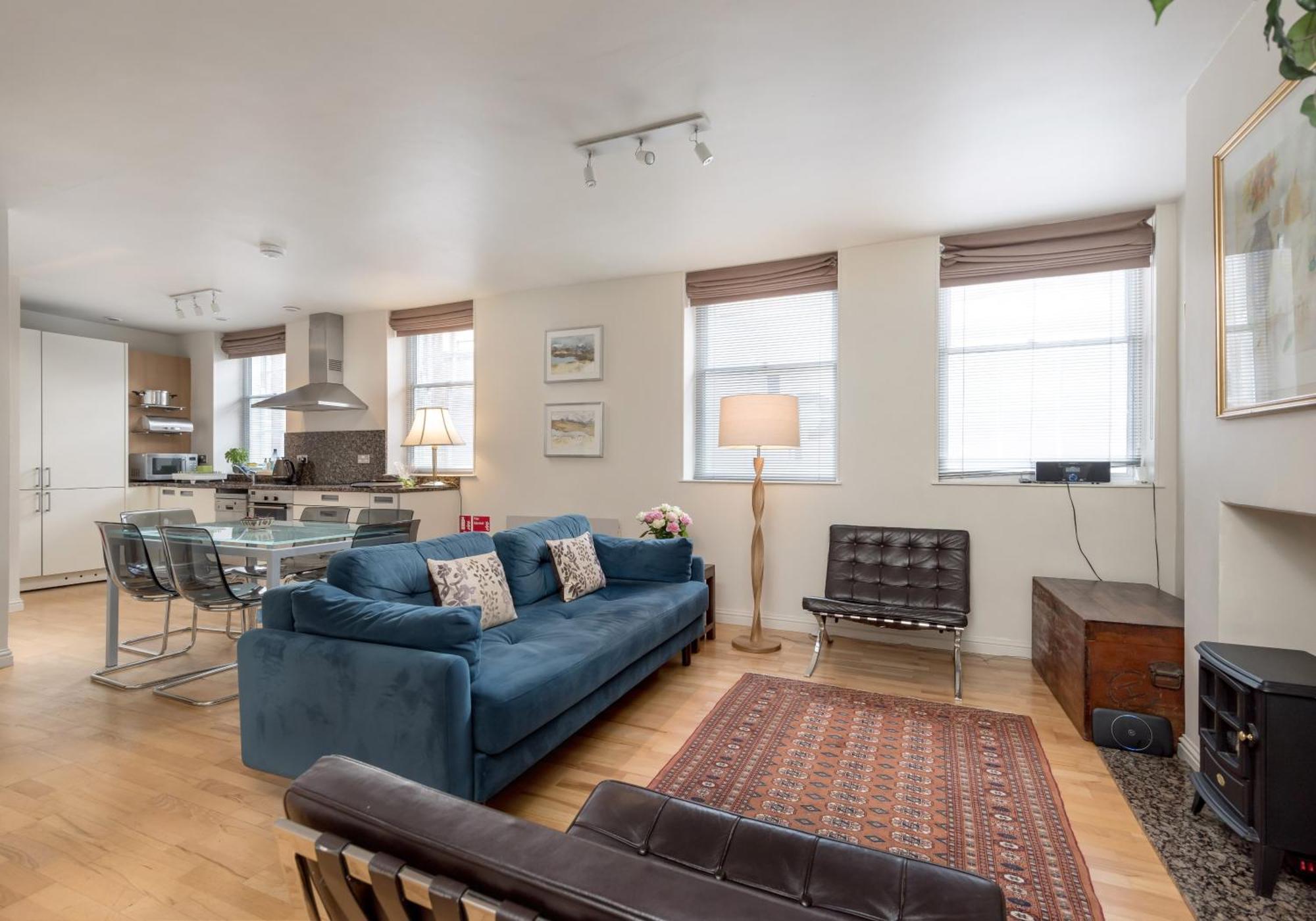 Causewayside Apartment - The Edinburgh Address Buitenkant foto