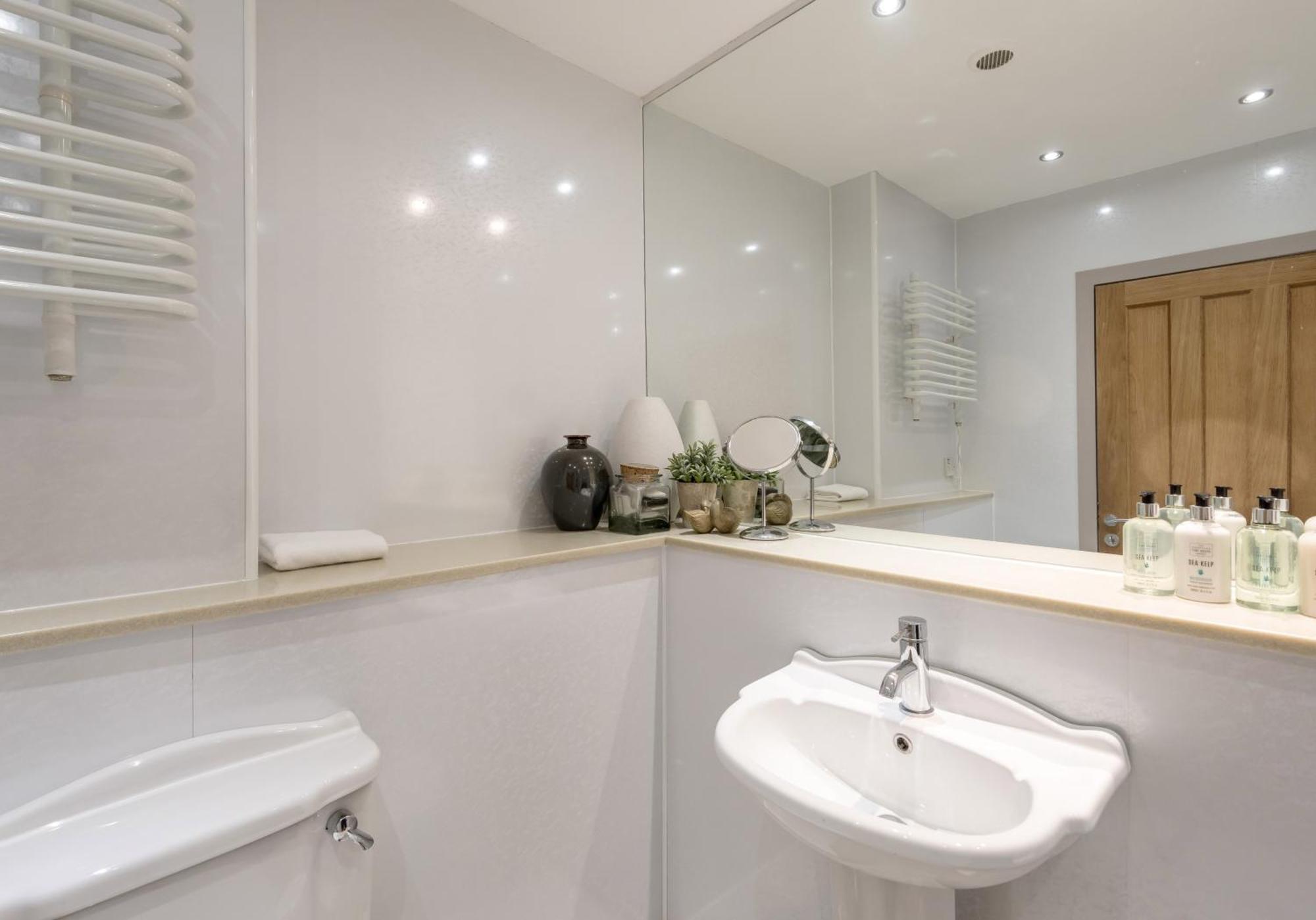 Causewayside Apartment - The Edinburgh Address Buitenkant foto